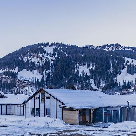 Mountain Lodge Backpackercamp Lenk im Simmental Exterior foto